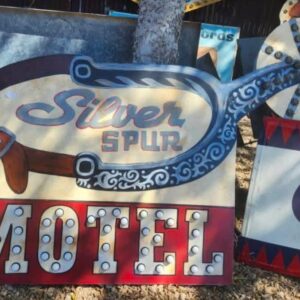 Silver Spur Motel Sign